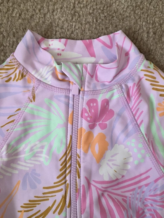 Cotton on Kids Girls Tropical Printed Long Sleeve Rashguard - Size 3 - Picture 2 of 7